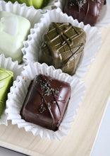 Load image into Gallery viewer, Assorted Healthy Truffles Gift Box