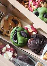 Load image into Gallery viewer, Assorted Cookie Box
