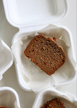 Load image into Gallery viewer, Assorted Sliced Cakes

