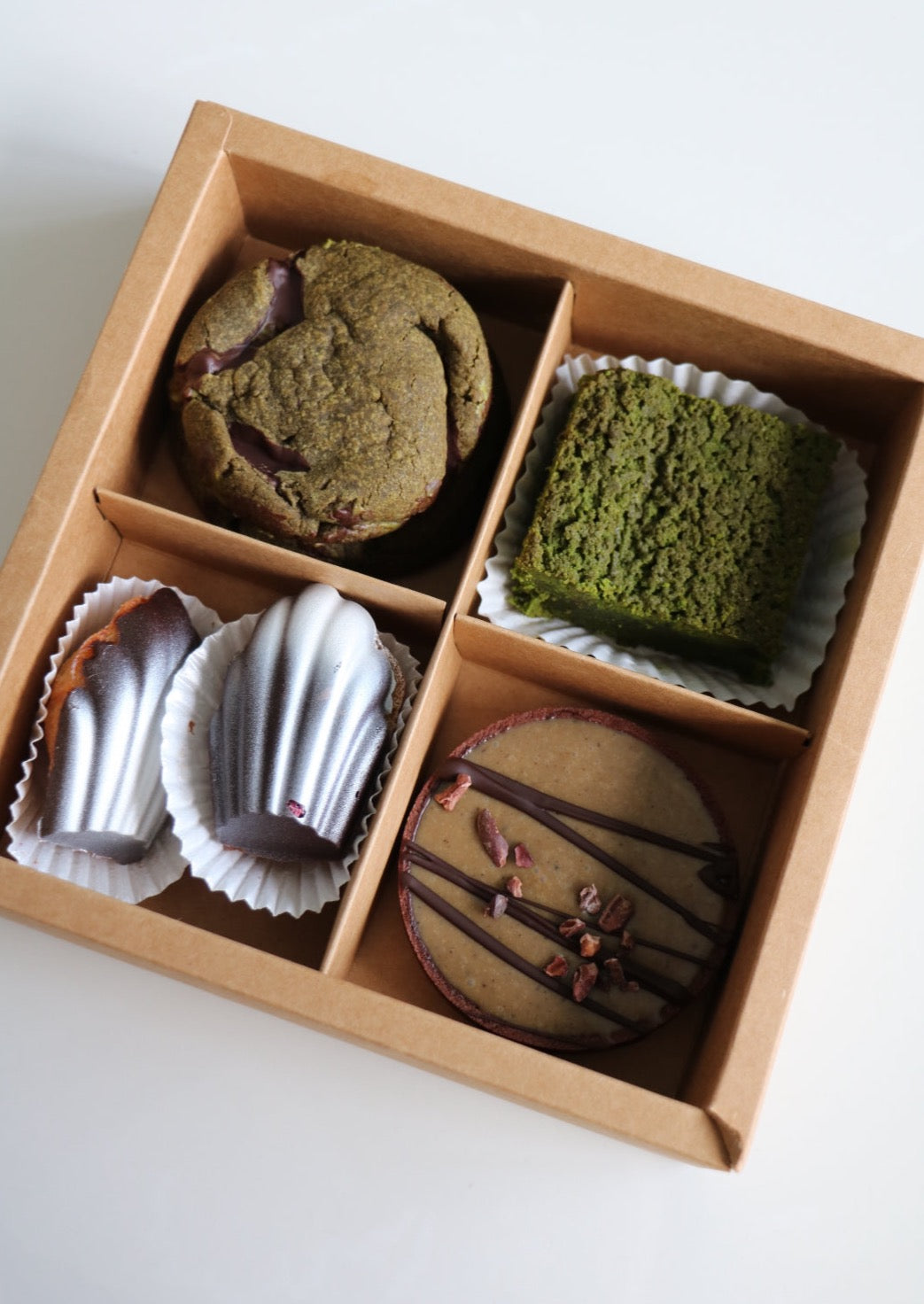 [Mar] Chocolate & Tea Bake Box