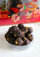 Load image into Gallery viewer, Lunar New Year Mini Cookies Gift Set
